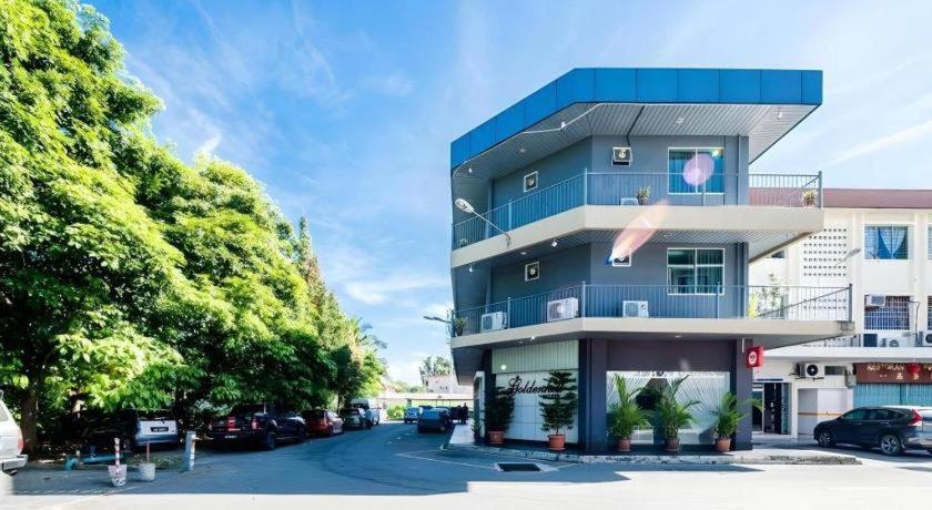 Goldenhill Hotel Kota Kinabalu Exterior foto